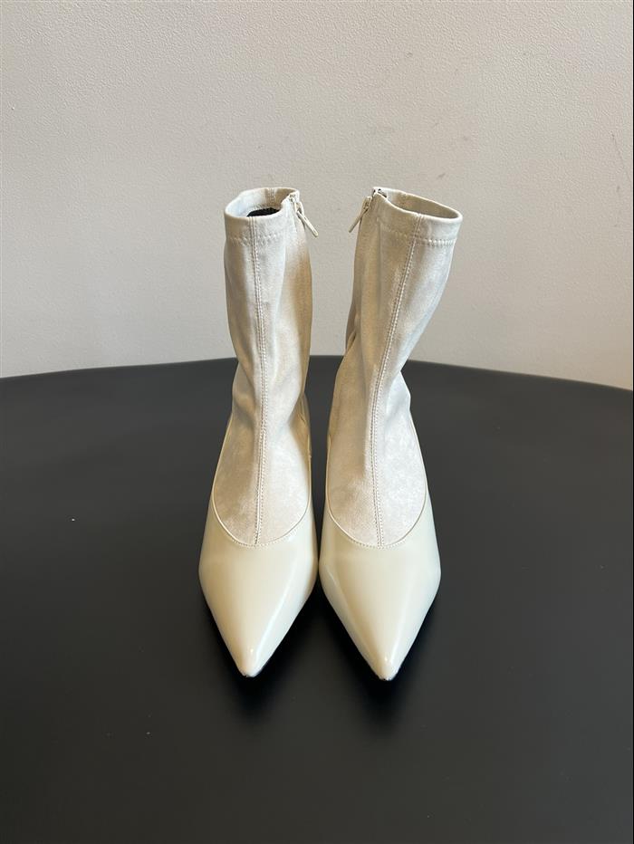 20251128172612634 380